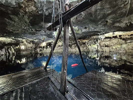 Cenotes tour in Cancun